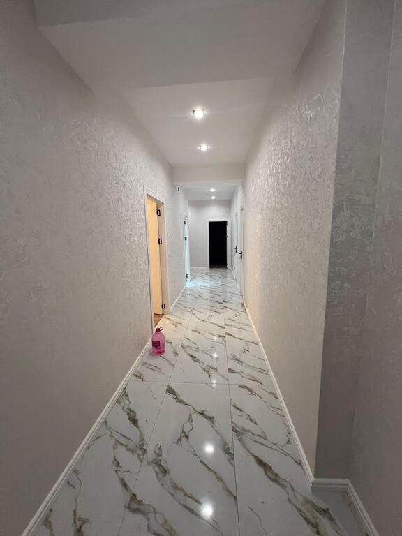 Kirayə verilir 3 otaqlı yeni tikili, 111.4 m², Saray-1