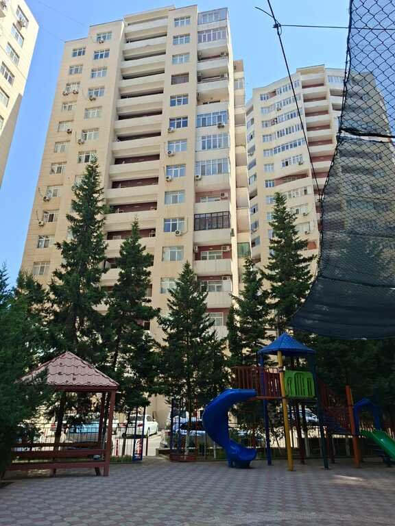 Satılır 3 otaqlı yeni tikili, 135 m², Elmlər Akademiyası m.-1