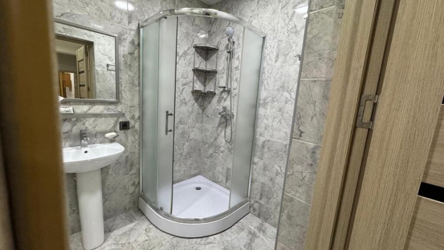 Kirayə verilir 4 otaqlı yeni tikili, 146 m², Gənclik m.-13