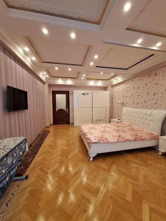 Satılır 3 otaqlı yeni tikili, 150 m², 8-ci mikrorayon-7