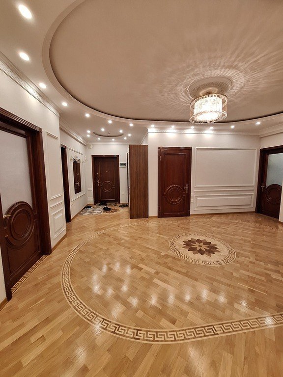 Satılır 3 otaqlı yeni tikili, 150 m², 8-ci mikrorayon-14