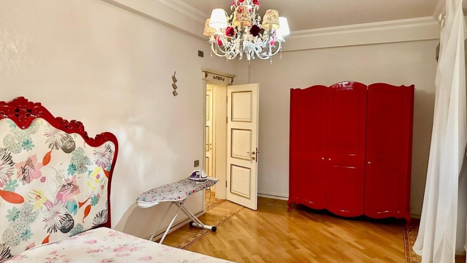 Satılır 4 otaqlı yeni tikili, 210 m², Nəsimi-10