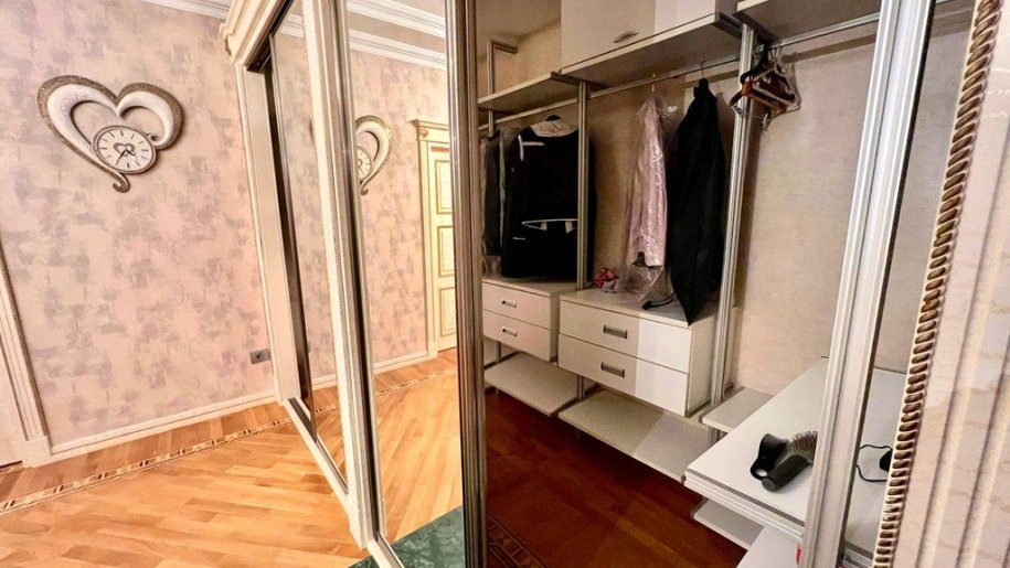 Satılır 4 otaqlı yeni tikili, 210 m², Nəsimi-11
