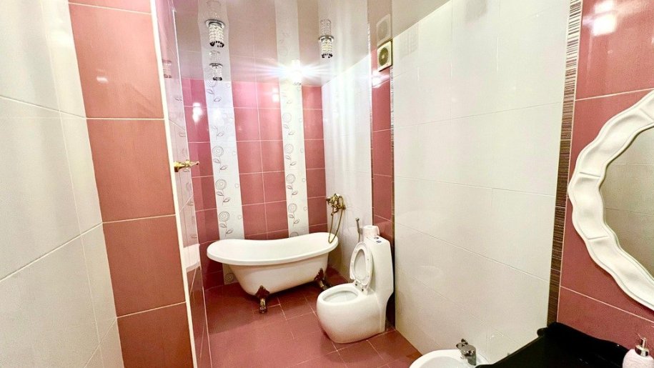 Satılır 4 otaqlı yeni tikili, 210 m², Nəsimi-13