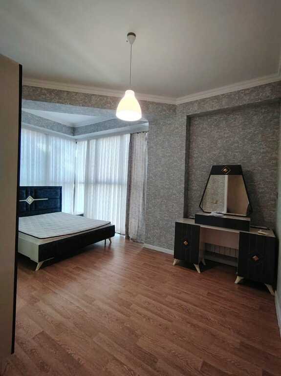 Kirayə verilir 3 otaqlı yeni tikili, 105 m², 28 May m.-6