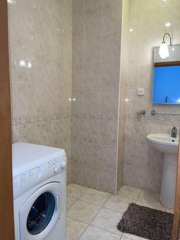 Kirayə verilir 4 otaqlı yeni tikili, 230 m², 28 May m.-21