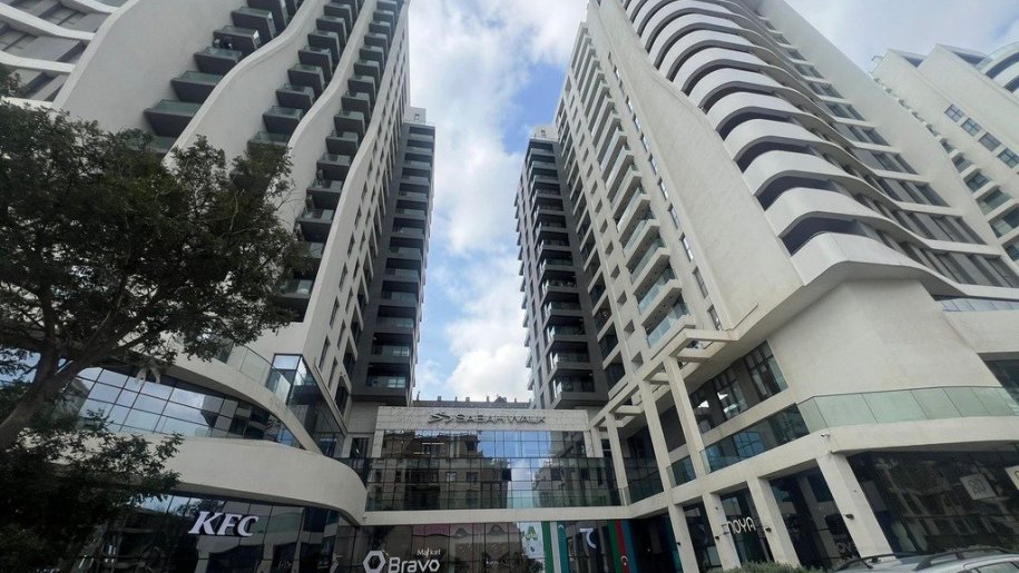 Satılır 4 otaqlı yeni tikili, 303 m², Bayıl-1