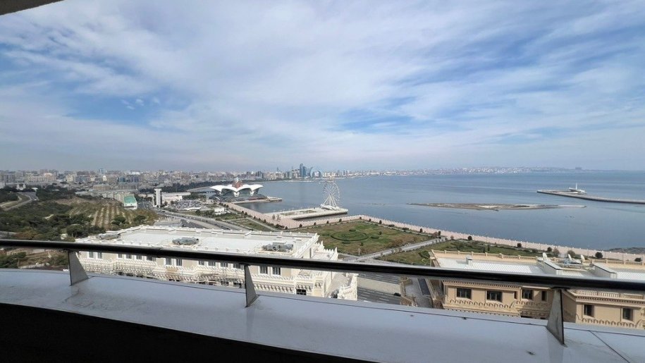 Satılır 4 otaqlı yeni tikili, 303 m², Bayıl-15