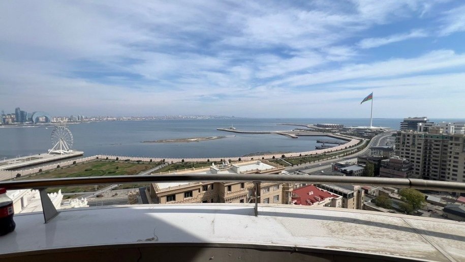 Satılır 4 otaqlı yeni tikili, 303 m², Bayıl-16