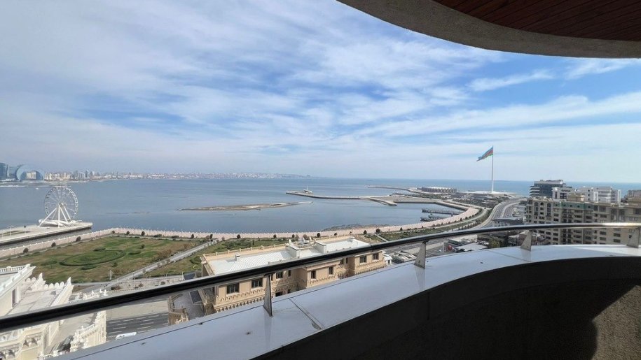 Satılır 4 otaqlı yeni tikili, 303 m², Bayıl-17