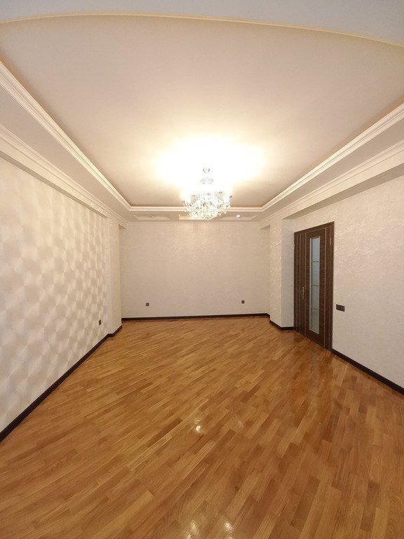 Satılır 2 otaqlı yeni tikili, 80 m², Xalqlar dostluğu m.-4