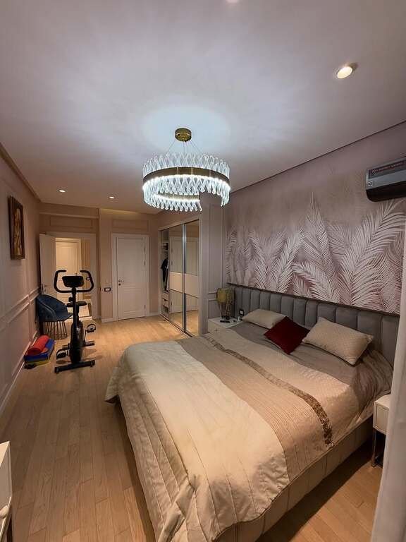 Satılır 4 otaqlı yeni tikili, 230 m², 28 May m.-5