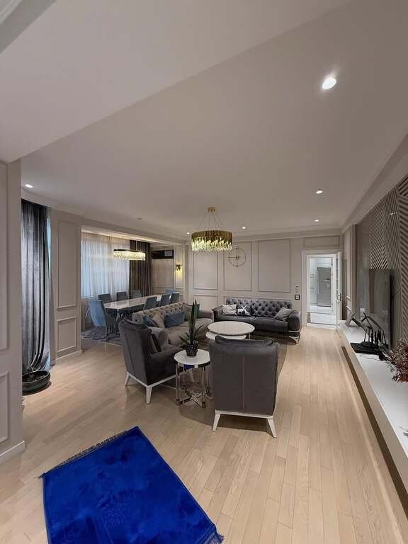 Satılır 4 otaqlı yeni tikili, 230 m², 28 May m.-6