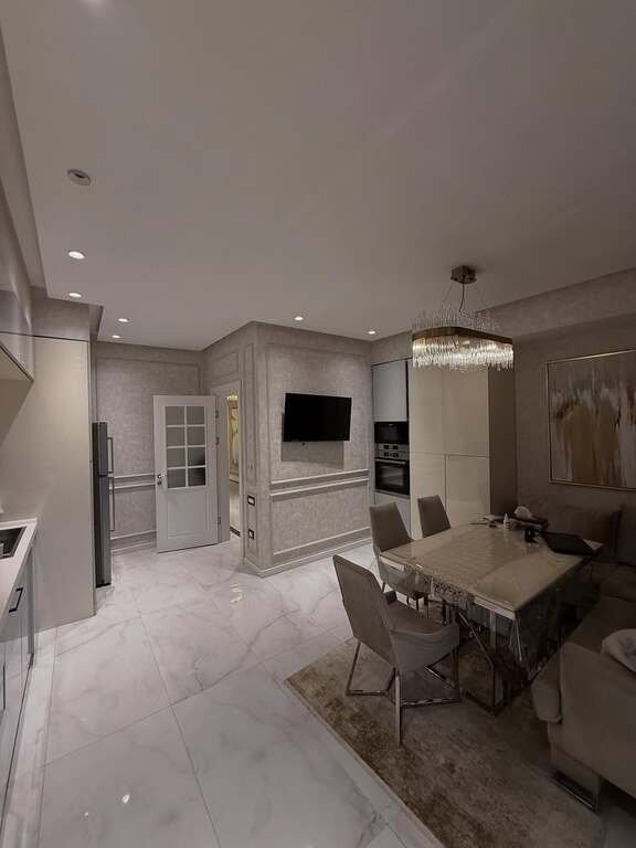 Satılır 4 otaqlı yeni tikili, 230 m², 28 May m.-8