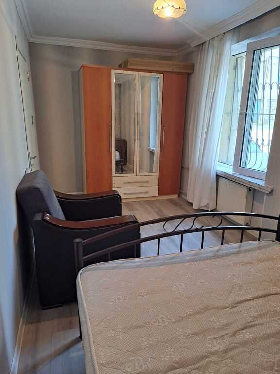 Satılır 2 otaqlı köhnə tikili, 50 m², Elmlər Akademiyası m.-6