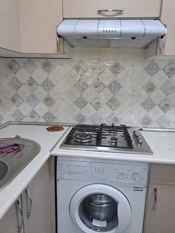 Satılır 2 otaqlı köhnə tikili, 50 m², Elmlər Akademiyası m.-10