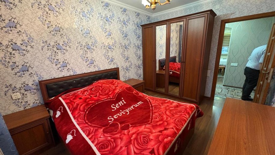 Satılır 5 otaqlı köhnə tikili, 125 m², Həzi Aslanov m.-8