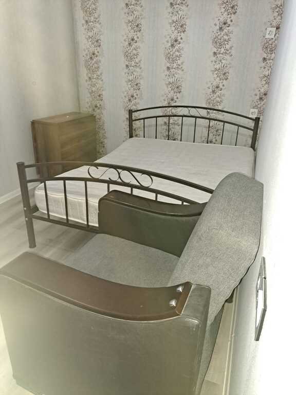 Satılır 2 otaqlı köhnə tikili, 50 m², Elmlər Akademiyası m.-7