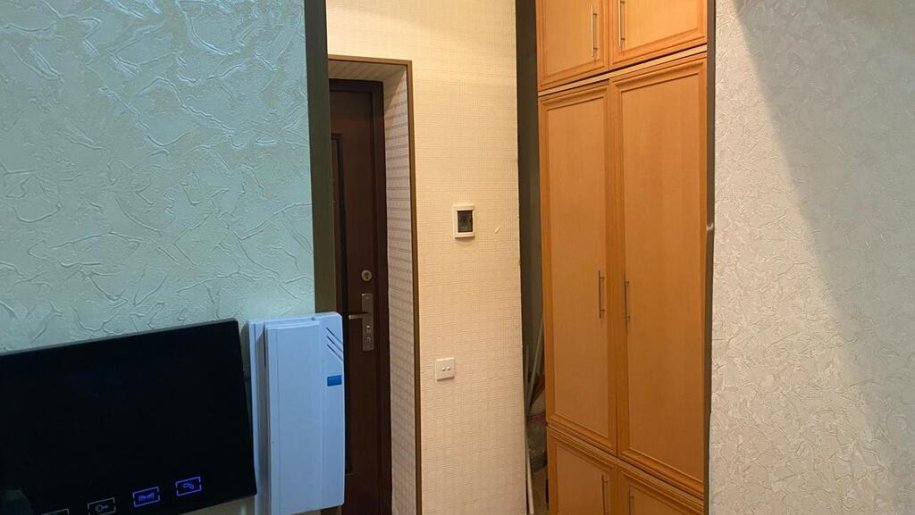 Kirayə verilir 3 otaqlı köhnə tikili, 110 m², 8 noyabr-8