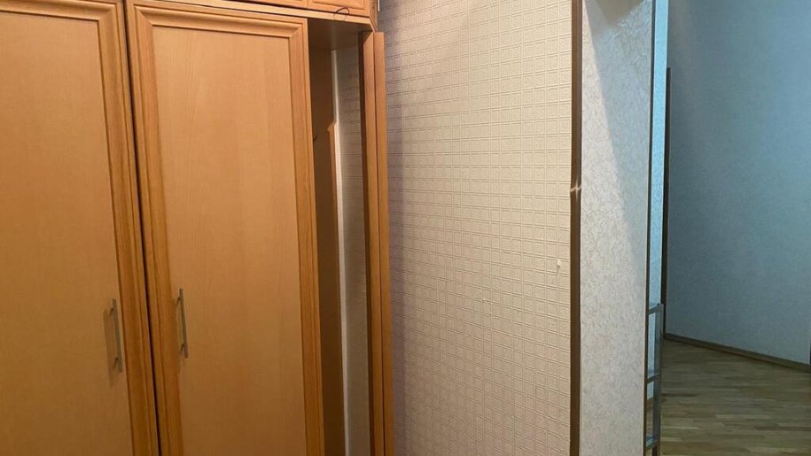 Kirayə verilir 3 otaqlı köhnə tikili, 110 m², 8 noyabr-9