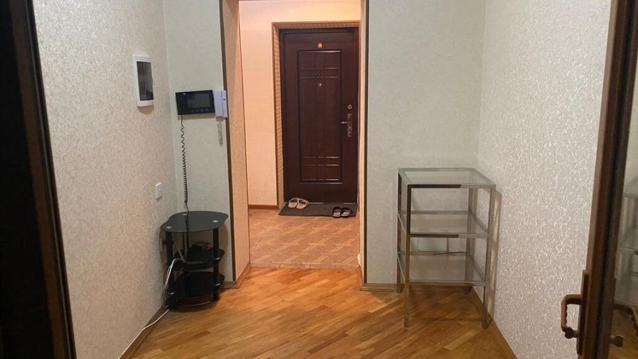 Kirayə verilir 3 otaqlı köhnə tikili, 110 m², 8 noyabr-10