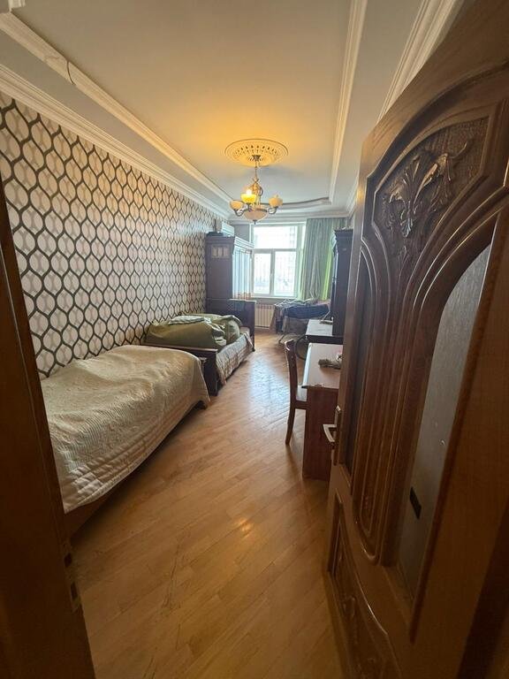 Satılır 3 otaqlı yeni tikili, 135 m², İnşaatçılar m.-7