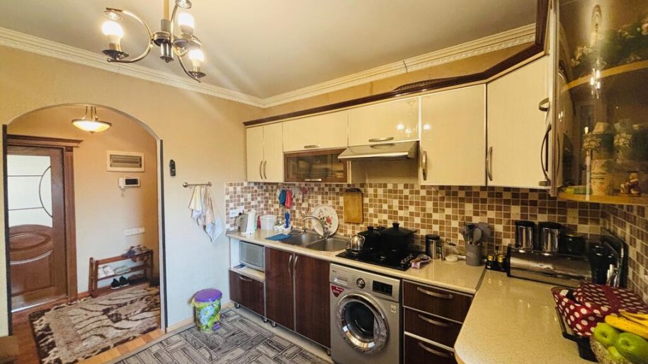Satılır 4 otaqlı köhnə tikili, 85 m², Bakıxanov (Razin)-14