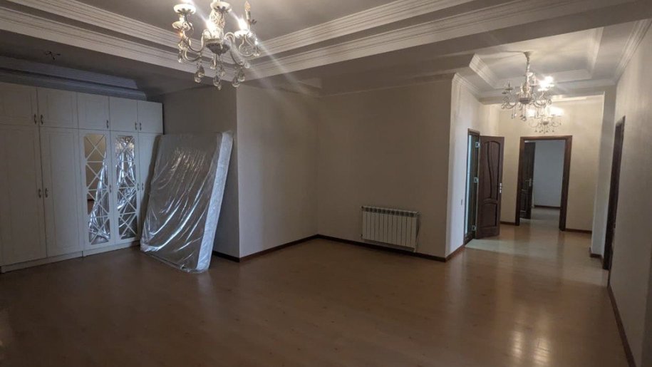 Kirayə verilir 3 otaqlı yeni tikili, 185 m², Nəsimi-14