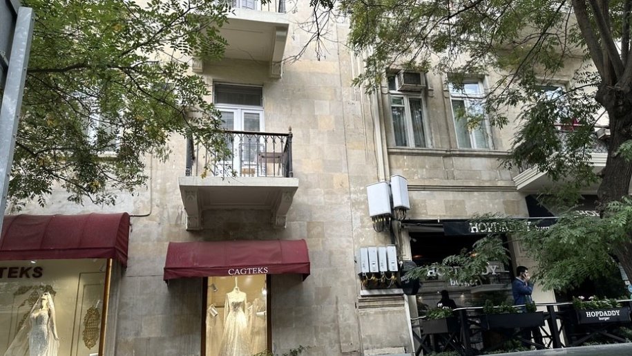 Kirayə verilir 1 otaqlı köhnə tikili, 42 m², Sahil m.-1