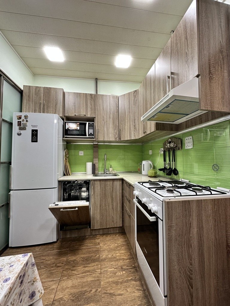 Kirayə verilir 1 otaqlı köhnə tikili, 42 m², Sahil m.-12
