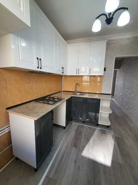 Satılır 3 otaqlı köhnə tikili, 80 m², Bakıxanov (Razin)-12