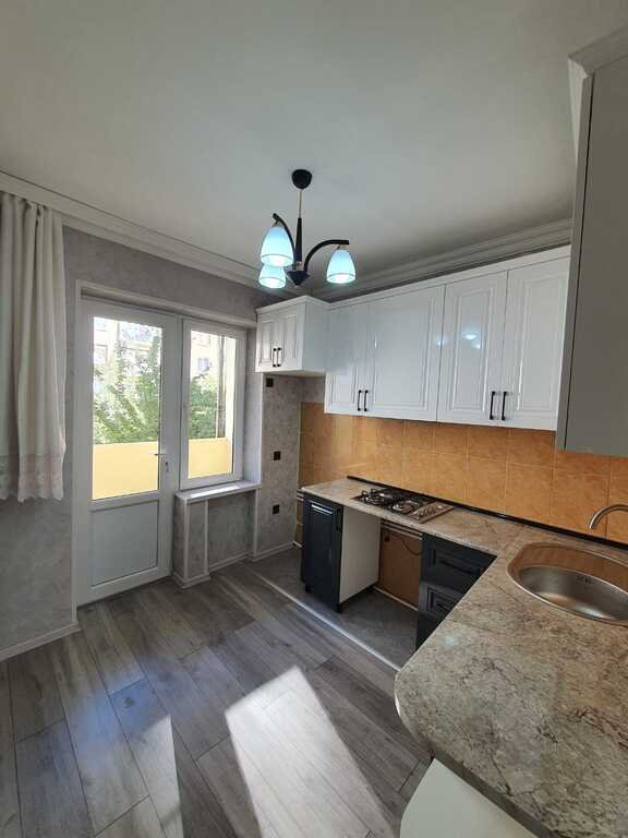 Satılır 3 otaqlı köhnə tikili, 80 m², Bakıxanov (Razin)-13