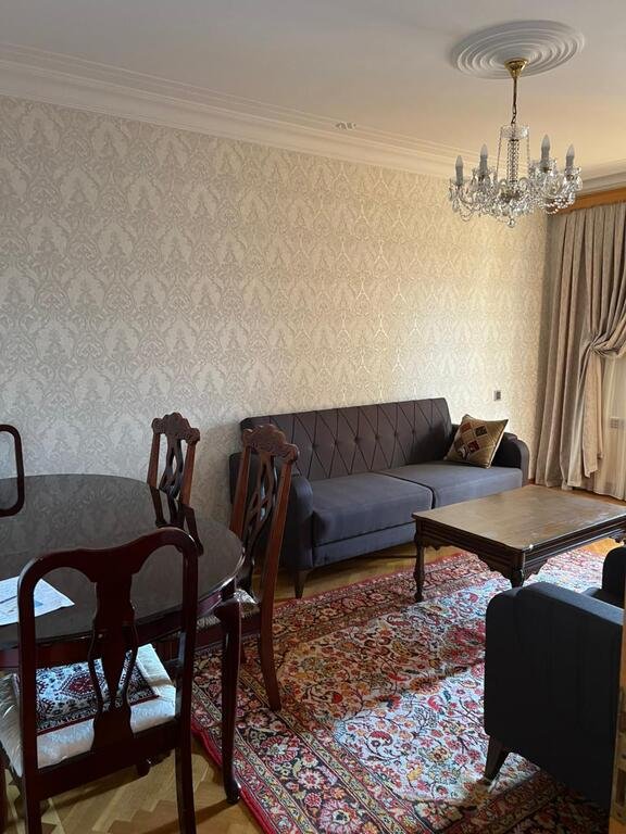 Kirayə verilir 2 otaqlı köhnə tikili, 65 m², Xalqlar dostluğu m.-1