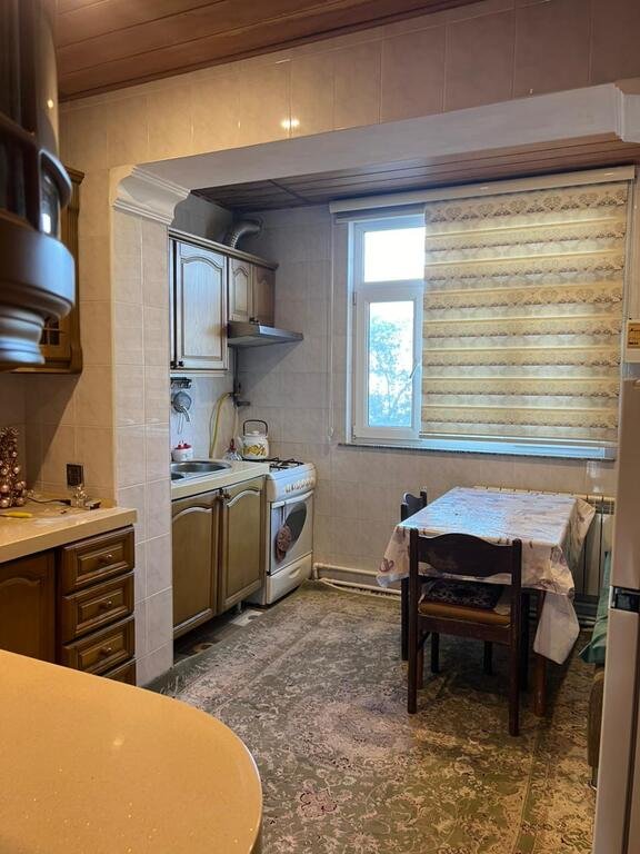 Kirayə verilir 2 otaqlı köhnə tikili, 65 m², Xalqlar dostluğu m.-4