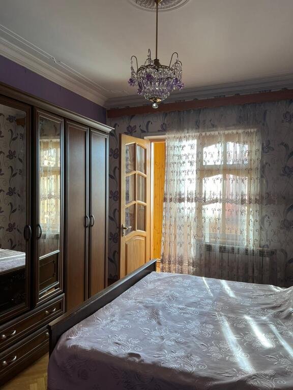 Kirayə verilir 2 otaqlı köhnə tikili, 65 m², Xalqlar dostluğu m.-15