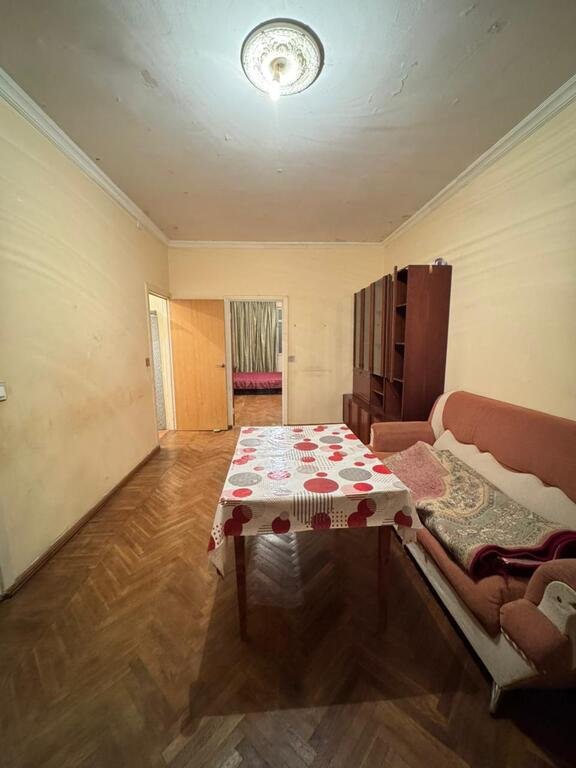 Satılır 2 otaqlı köhnə tikili, 43 m², Memar Əcəmi m.-2