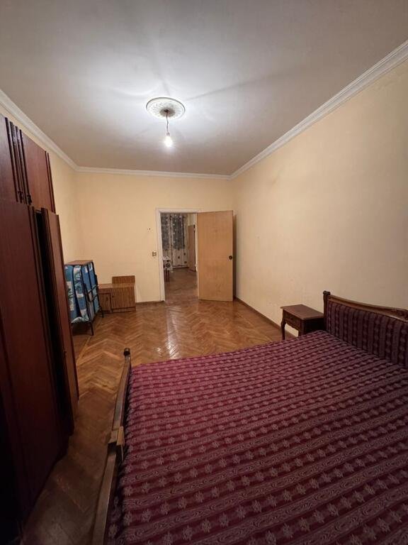 Satılır 2 otaqlı köhnə tikili, 43 m², Memar Əcəmi m.-4