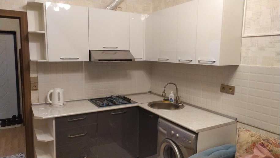 Kirayə verilir 3 otaqlı yeni tikili, 128 m², 28 May m.-7