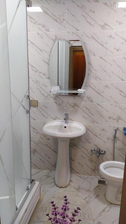 Kirayə verilir 3 otaqlı yeni tikili, 128 m², 28 May m.-12