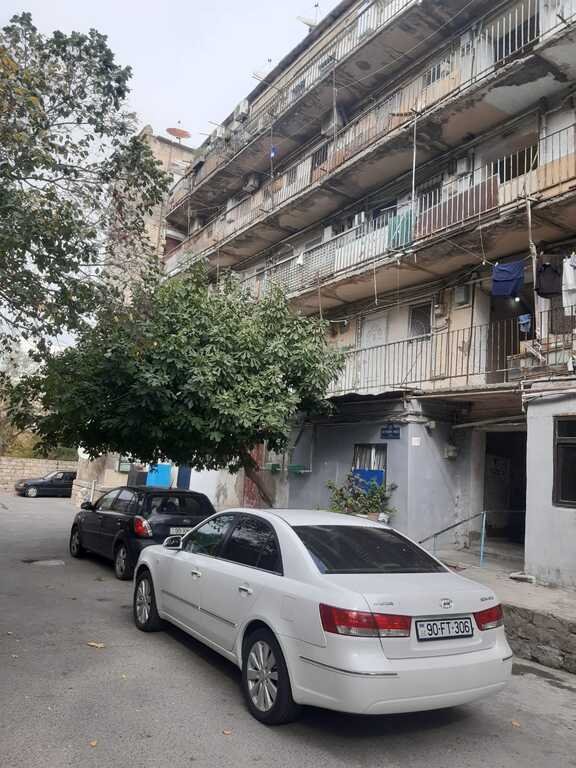 Kirayə verilir 1 otaqlı köhnə tikili, 20 m², Elmlər Akademiyası m.-3
