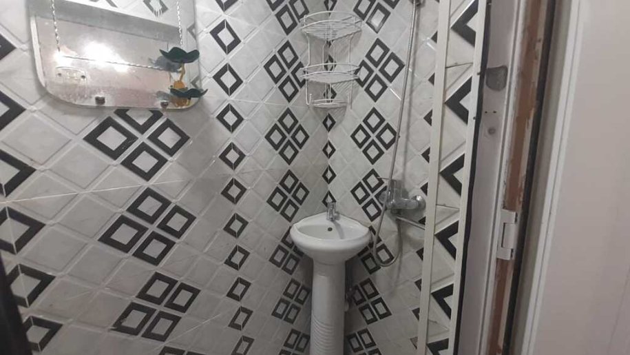Kirayə verilir 1 otaqlı köhnə tikili, 20 m², Elmlər Akademiyası m.-4