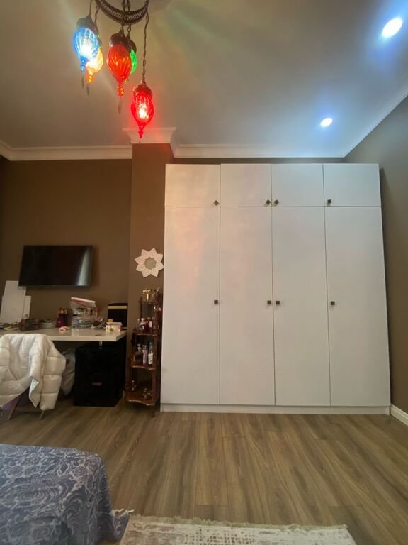 Satılır 4 otaqlı yeni tikili, 157 m², İnşaatçılar m.-20