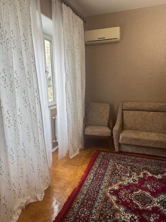 Kirayə verilir 2 otaqlı köhnə tikili, 40 m², 28 May m.-2