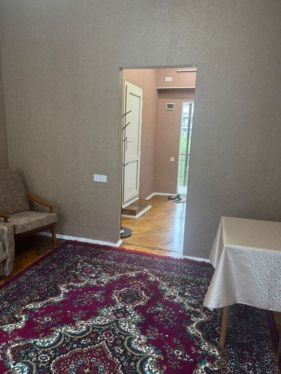 Kirayə verilir 2 otaqlı köhnə tikili, 40 m², 28 May m.-7