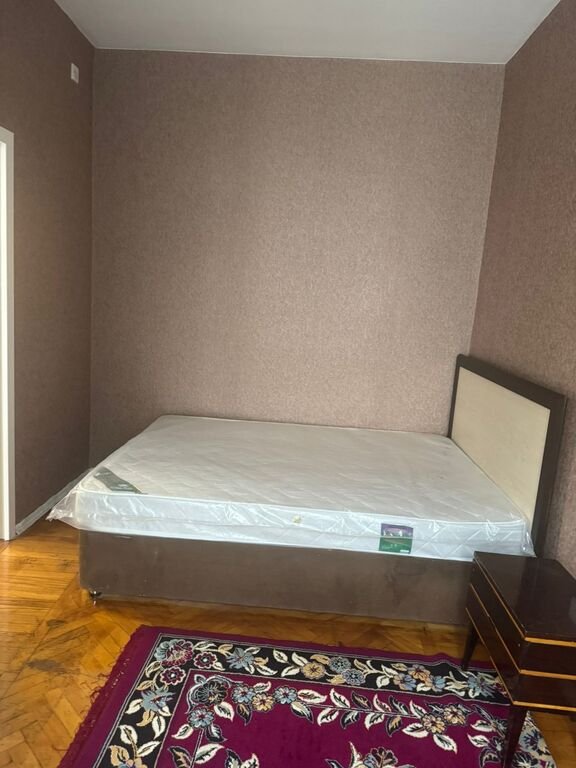 Kirayə verilir 2 otaqlı köhnə tikili, 40 m², 28 May m.-9