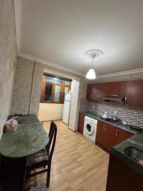 Kirayə verilir 3 otaqlı köhnə tikili, 80 m², Əhmədli m.-1