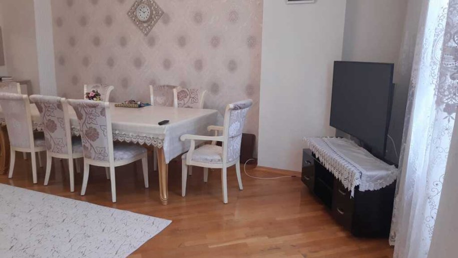 Kirayə verilir 4 otaqlı yeni tikili, 170 m², 8 noyabr-2