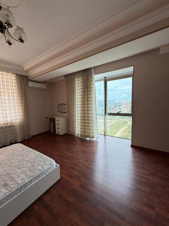 Satılır 3 otaqlı yeni tikili, 120 m², Elmlər Akademiyası m.-5
