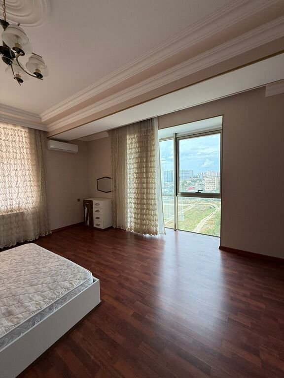 Satılır 3 otaqlı yeni tikili, 120 m², Elmlər Akademiyası m.-11