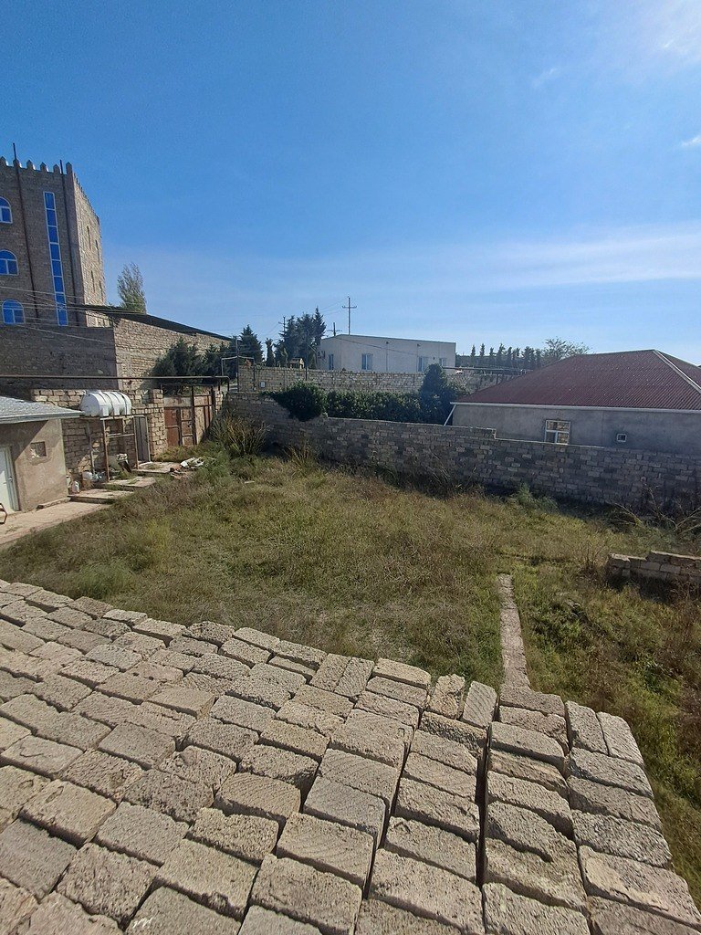 12 sot torpaq satılır, Sabunçu-1